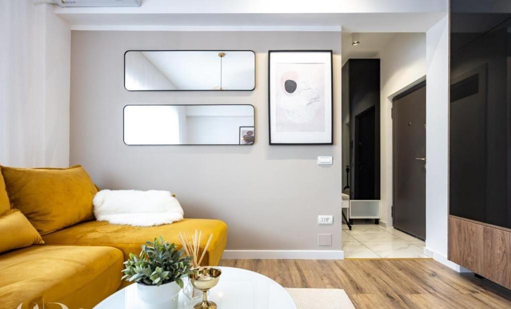 בוקרשט Majestic Apartament With View In Magheru מראה חיצוני תמונה